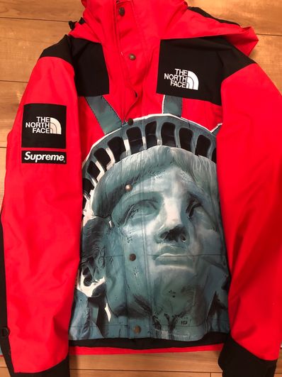 Supreme x The North Face Statue of Liberty Mountain Jacket "Red"