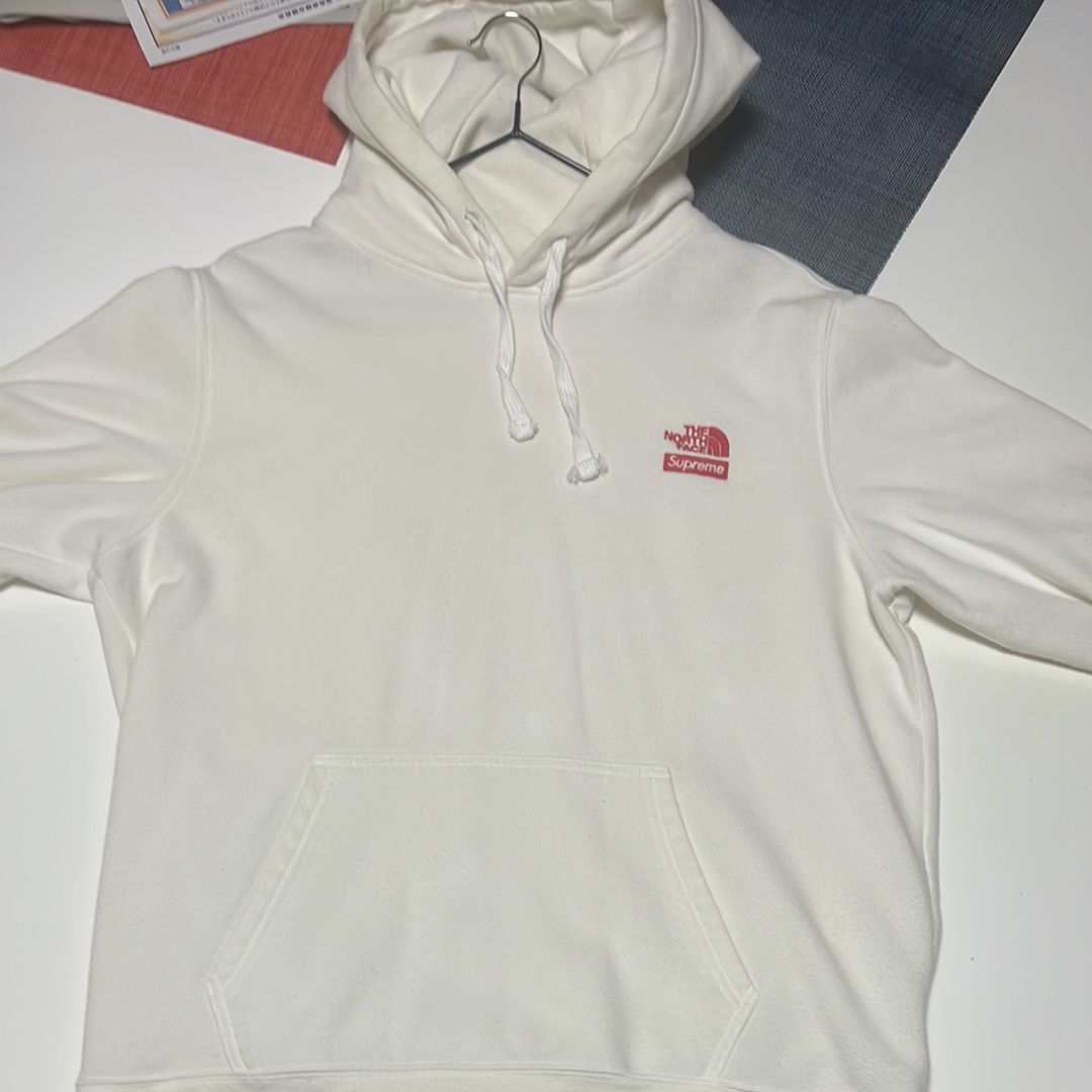 Supreme x The North Face Statue of Liberty Hooded Sweatshirt "White"