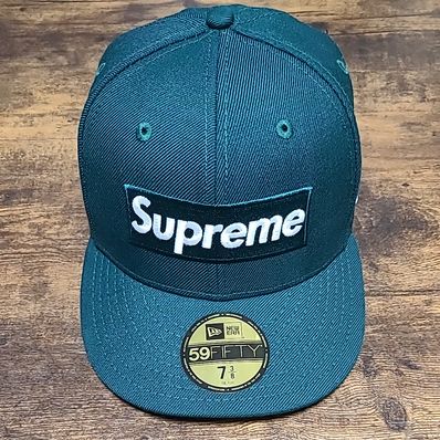 Supreme World Famous Box Logo New Era® "Dark Green"