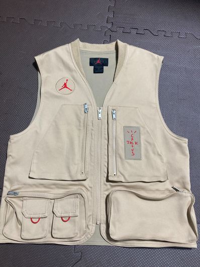Air Jordan x Travis Cactus Jack Utility Vest "Khaki Desert"