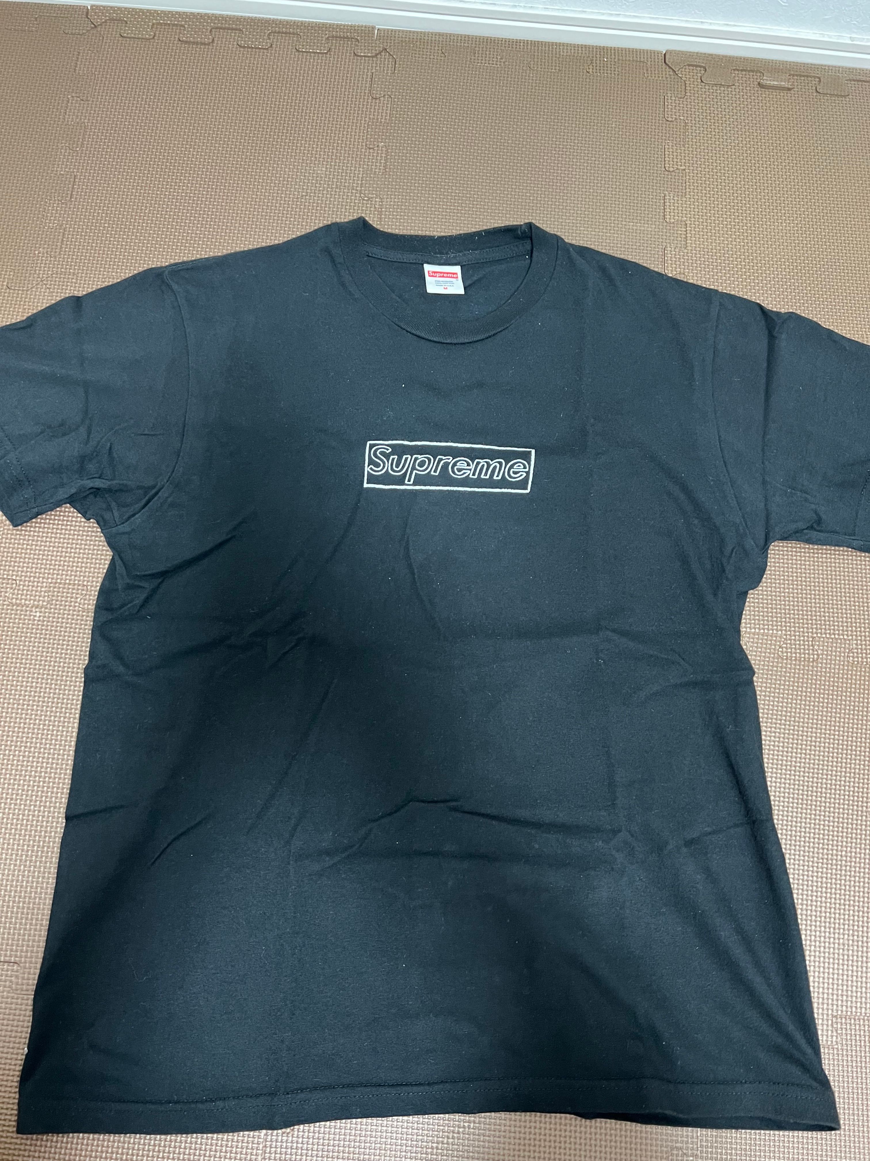 Supreme KAWS Chalk Logo Tee "Black"