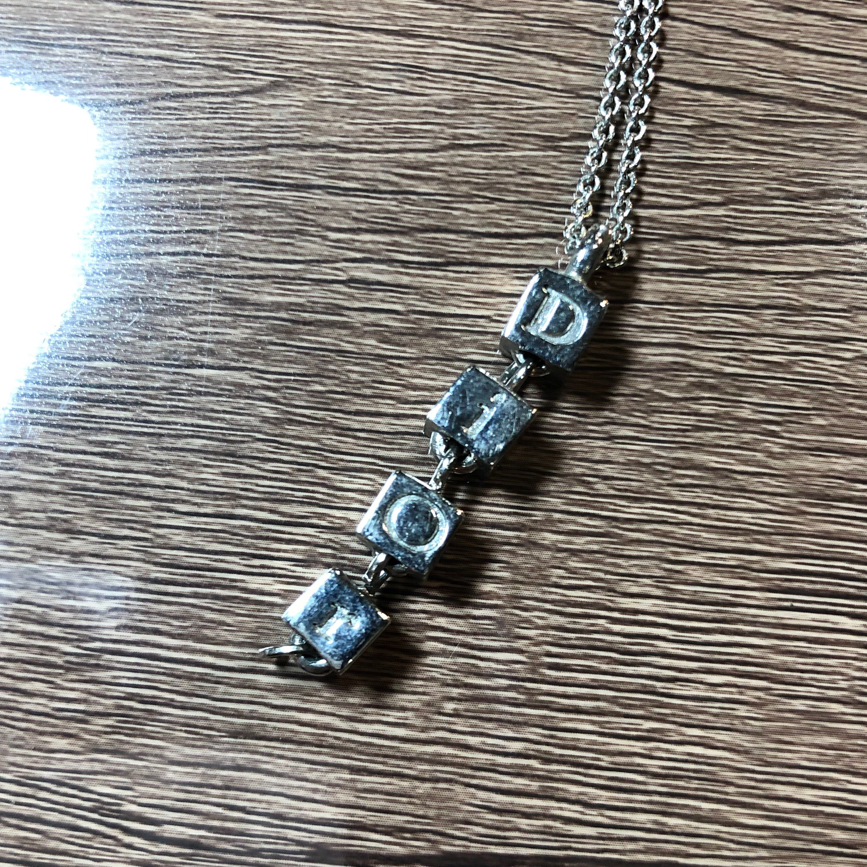 クリスチャン・ディオール キューブ ネックレス