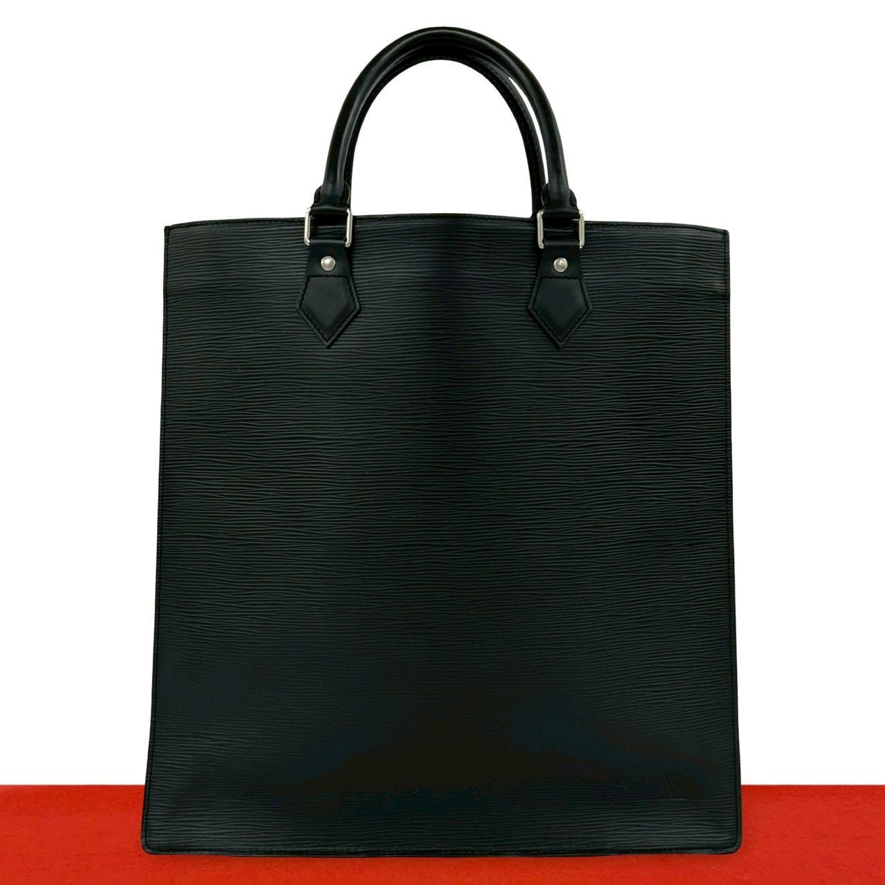 LOUIS VUITTON ルイヴィトン サックプラ エピ レザー ハンドバッグ ブラック
 23169