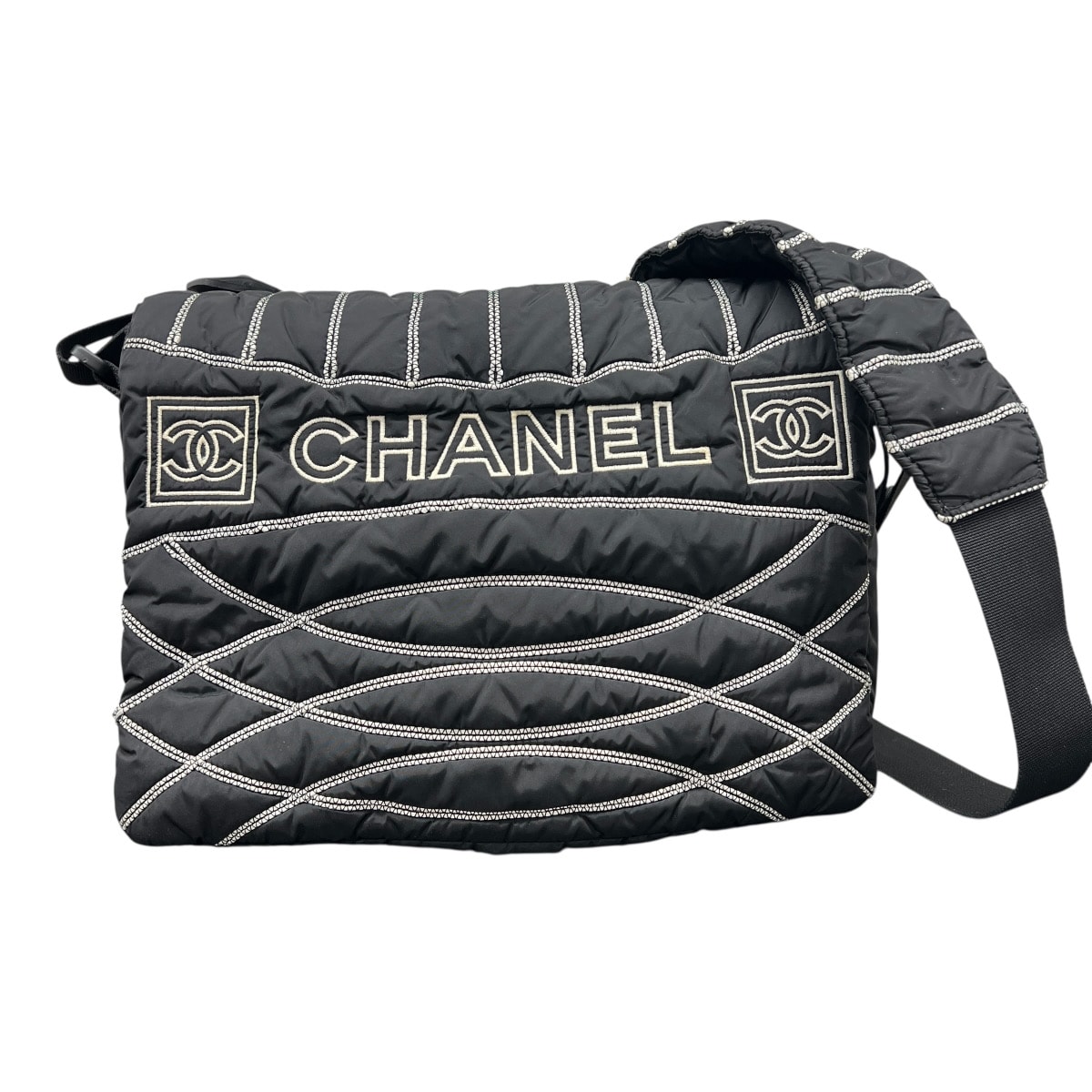 CHANEL 希少 美品 シャネル スポーツライン ココマーク ステッチ メッセンジャーバッグ ショルダーバッグ 10番台シリアル ナイロン ワンショルダーバッグ クロスボディ ロゴ ヴィンテージ アンティーク ABランク 鑑定済 中古 シャネルバッグ