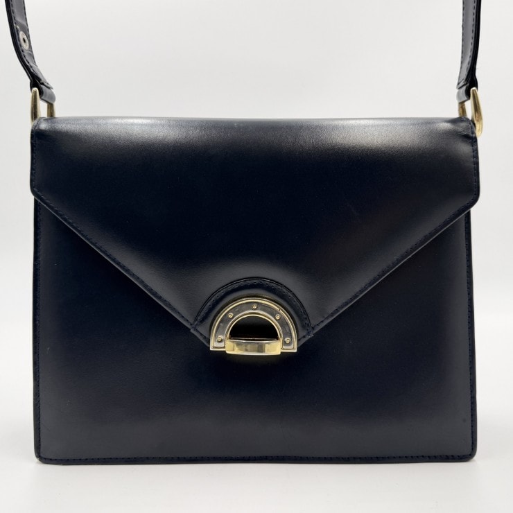CELINE(セリーヌ)ヴィンテージ レザー ショルダーバッグ ネイビー ゴールドトーン金具 フラップ レディース イタリア製