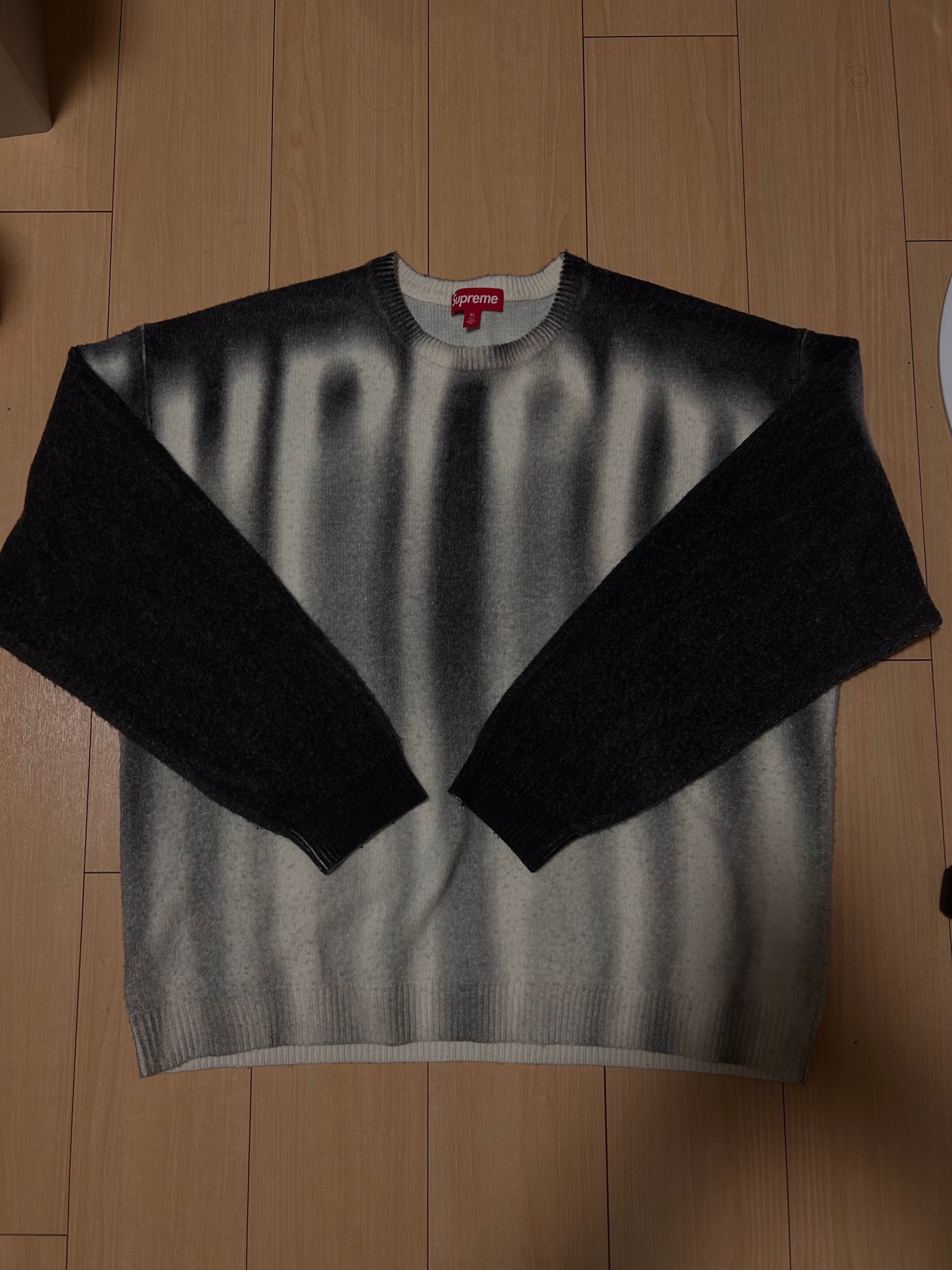 Supreme Blurred Logo Sweater 