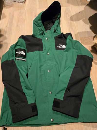 Supreme x The North Face Mountain Jacket "Green"