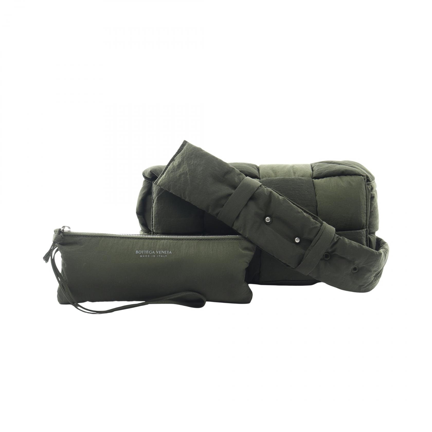 ボッテガヴェネタ BOTTEGA VENETA PADDED TECH CASSETTE パデッド テック カセット ショルダーバッグ バッグ ナイロン メンズ グリーン系 628951 【中古】