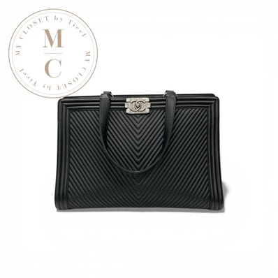 シャネル CHANEL バッグ トートバッグ ブラック 黒 シルバー ボーイシャネル ココマーク シェブロン Vステッチ