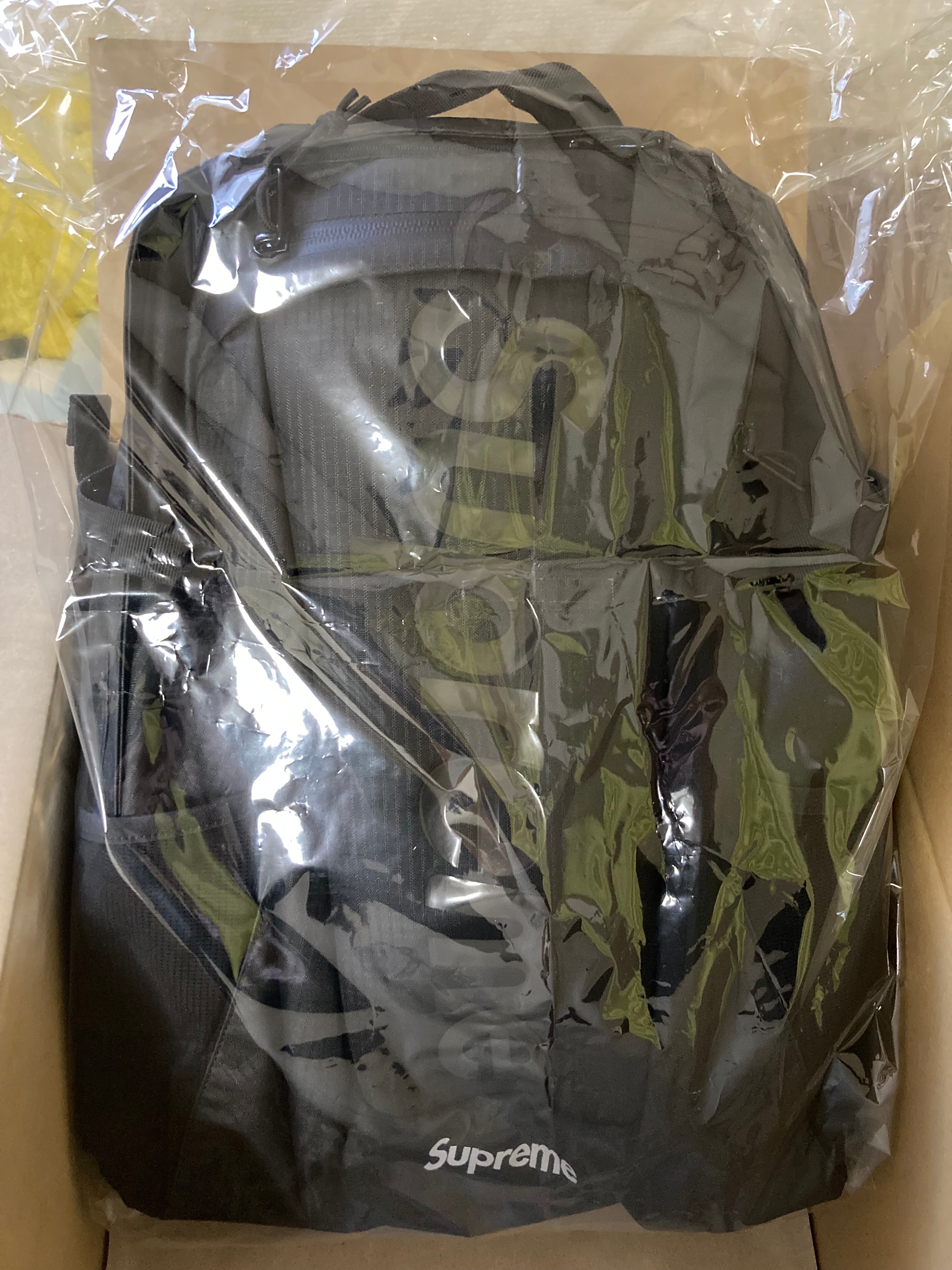Supreme Backpack 21SS "Black"