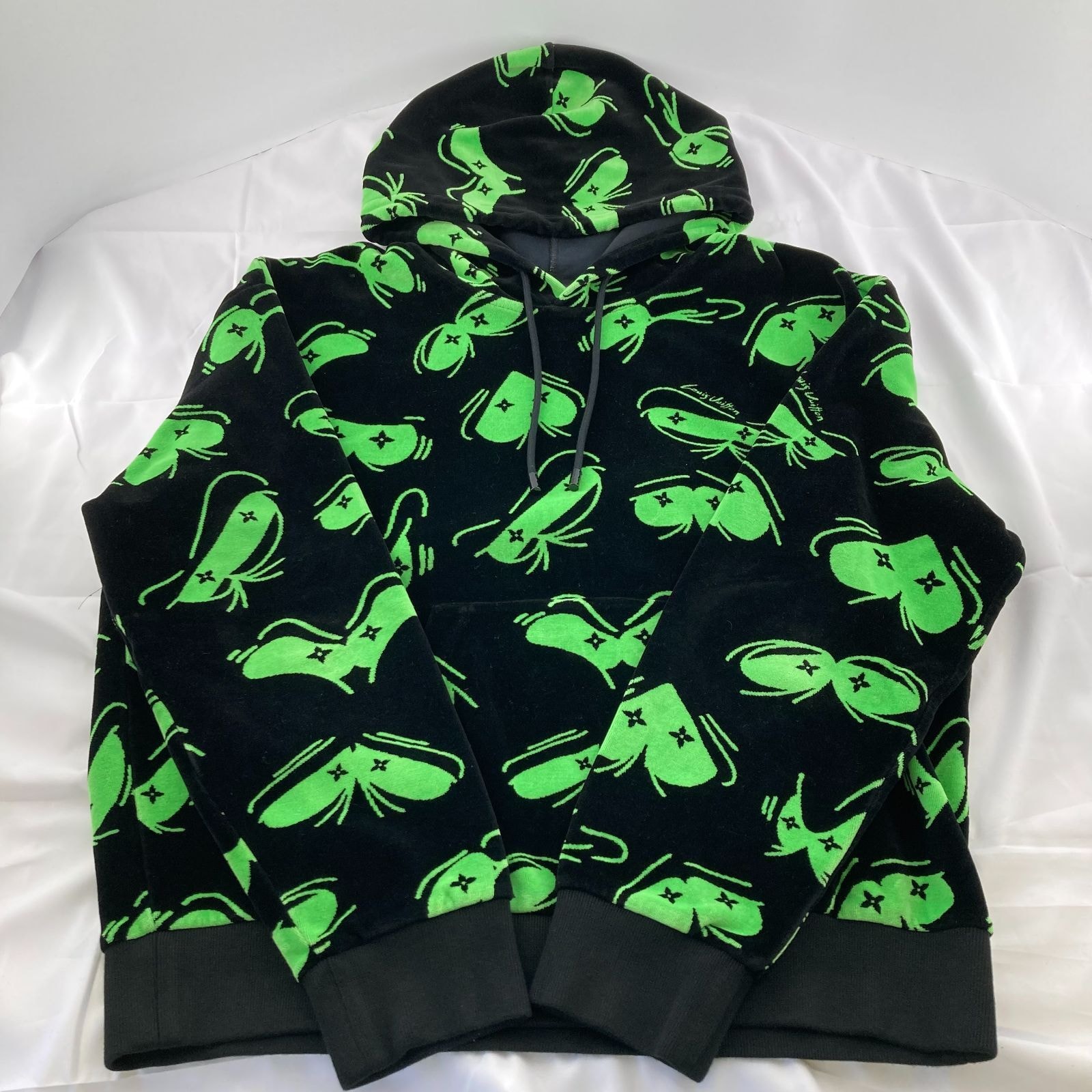 LOUIS VUITTON(ルイヴィトン) LVアイズグラフィックパーカー 1AAGWG RM222 RC6 HNY88W ブラック×グリーン
