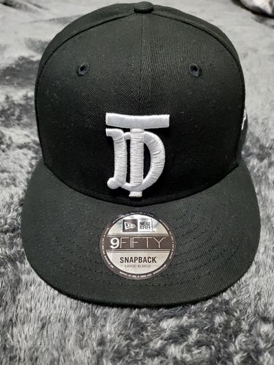 9Fifty DOWNTOWN x New Era Initial Logo "Black"