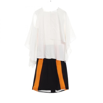バーバリー BURBERRY ケープ ワンピース 衣料品 トップス シルク レディース ホワイト系 / ブラック系 / オレンジ系 【中古】