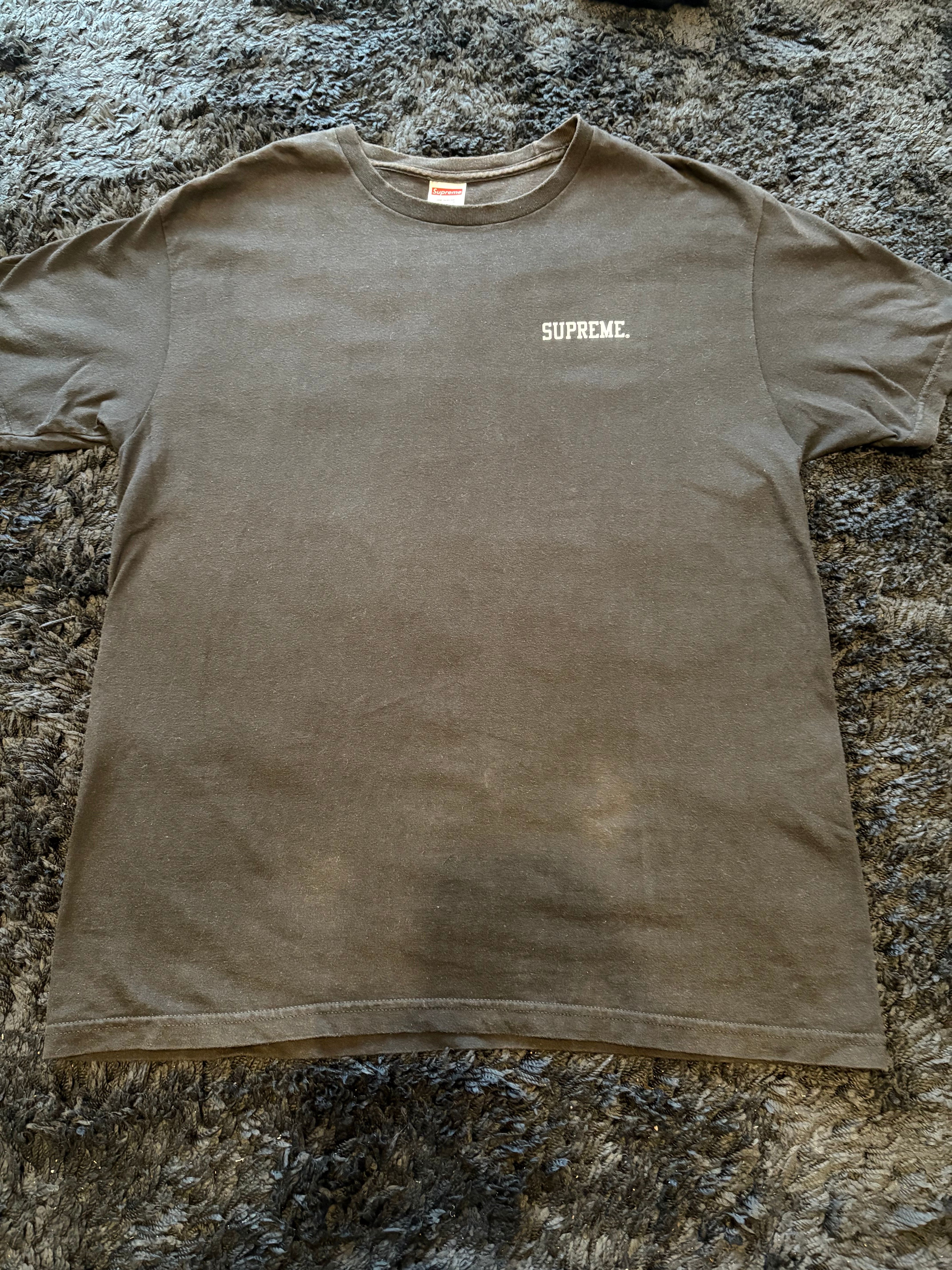 シュプリーム アキラ ピル Tシャツ "ブラック"