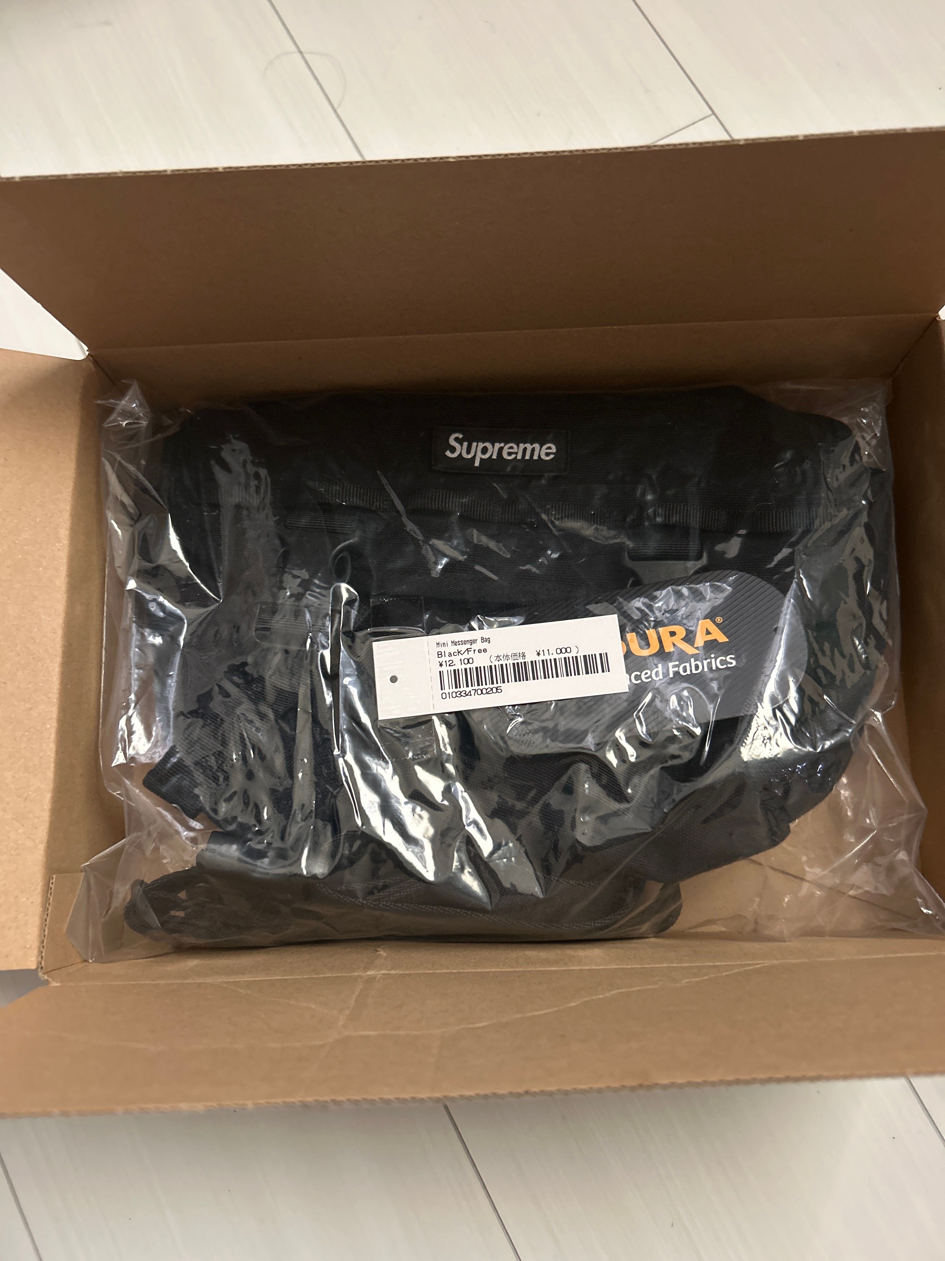 Supreme 25SS Mini Messenger Bag "Black"