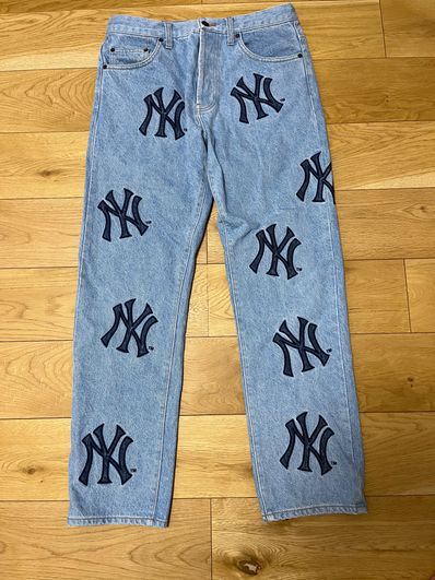 Supreme New York YankeesTM Regular Jean "Blue"