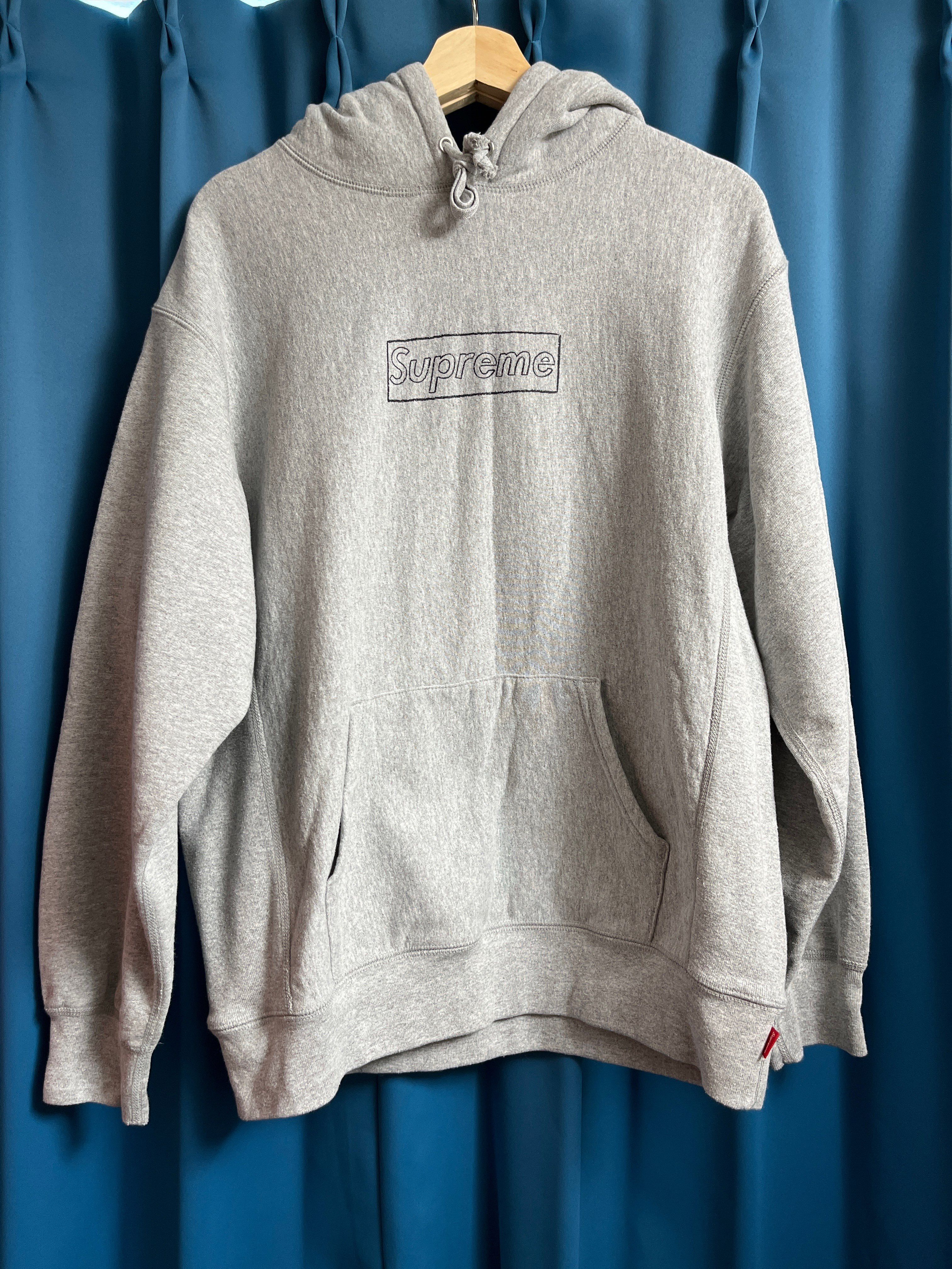 Supreme KAWS Chalk Logo Hooded Sweatshirt "Grey"(2021)