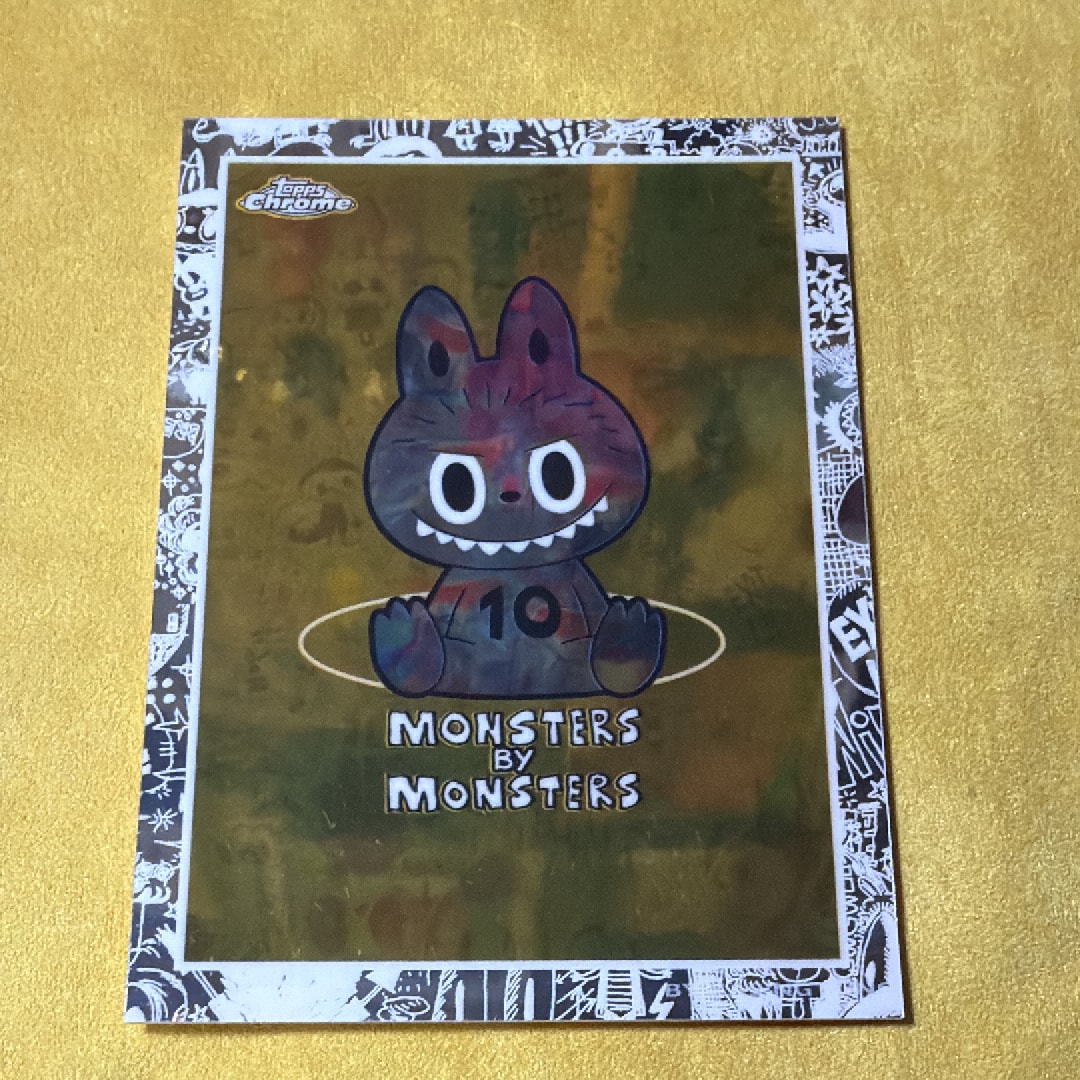 モンスターズ バイ モンスターズ : ベースカード [4](トップスクローム「2025 ラブブ 10周年 アニバーサリーボックス」)