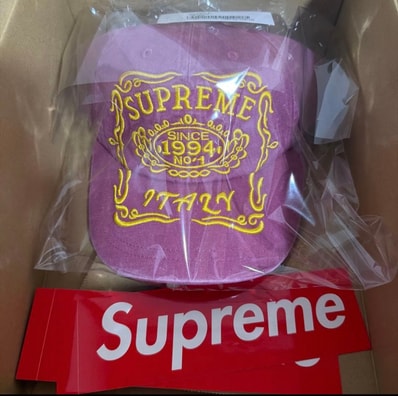 Supreme Italy 6-Panel "Rose"