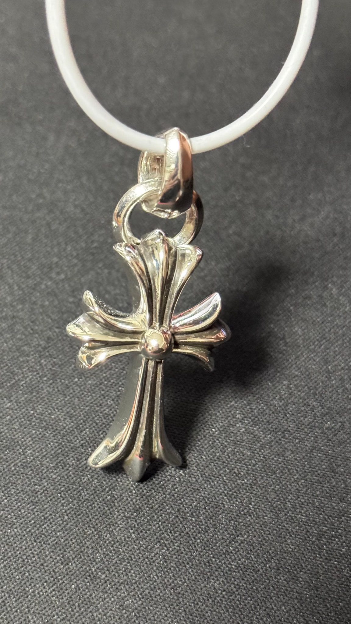 Chrome Hearts CH Cross Small W Bale "Silver"