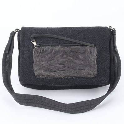 ■美品 プラダ ファーショルダーバッグ