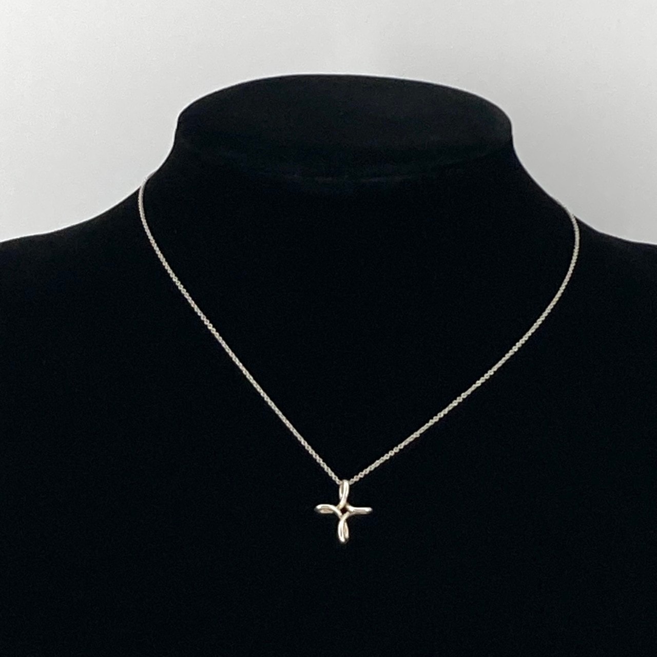 TIFFANY&Co.(ティファニー) インフィニティクロス Ag925 ネックレス 2.4g シルバー