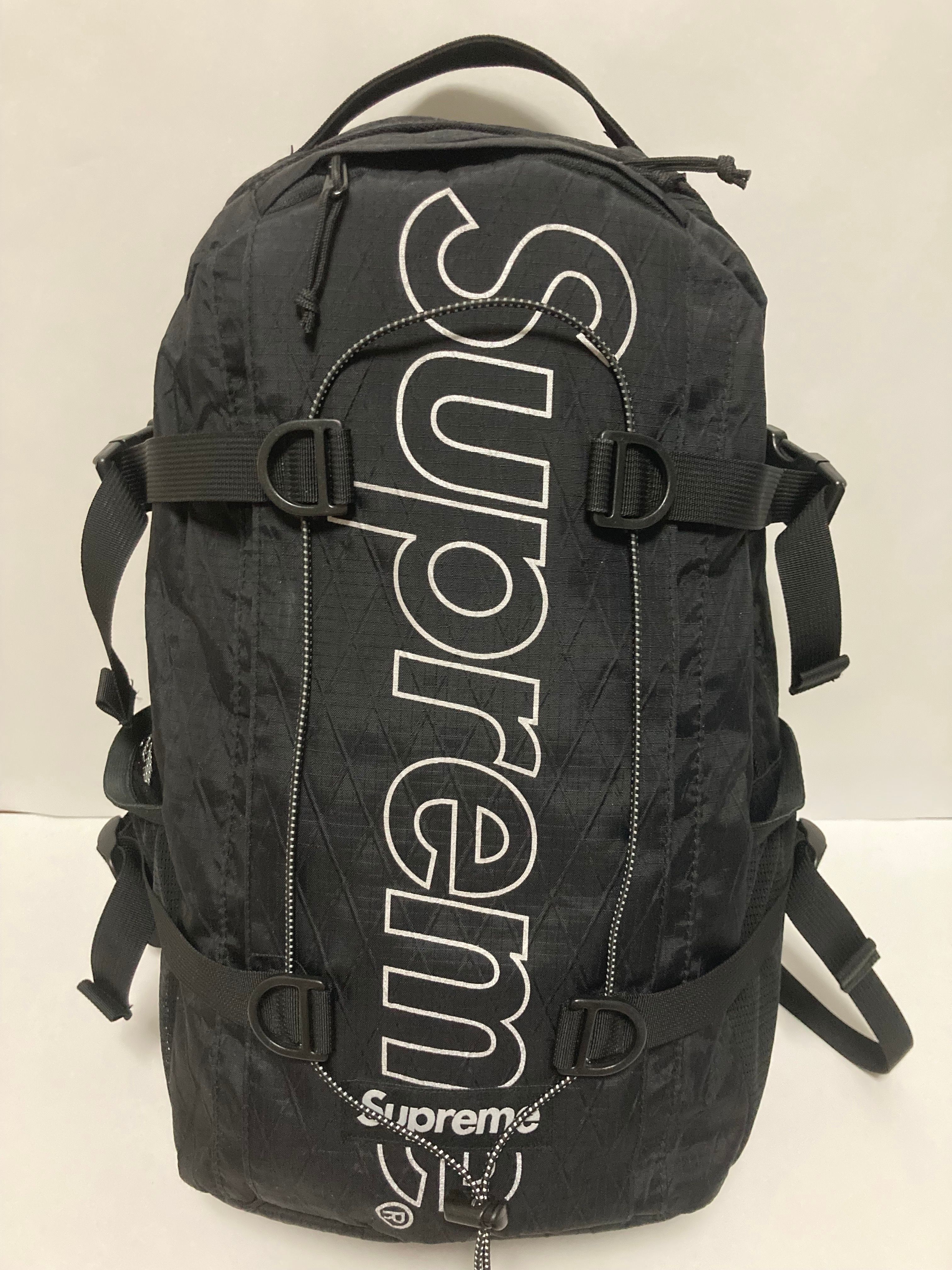 Supreme 18FW Backpack "Black"