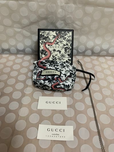 GUCCI Interlocking G Pendant Necklace