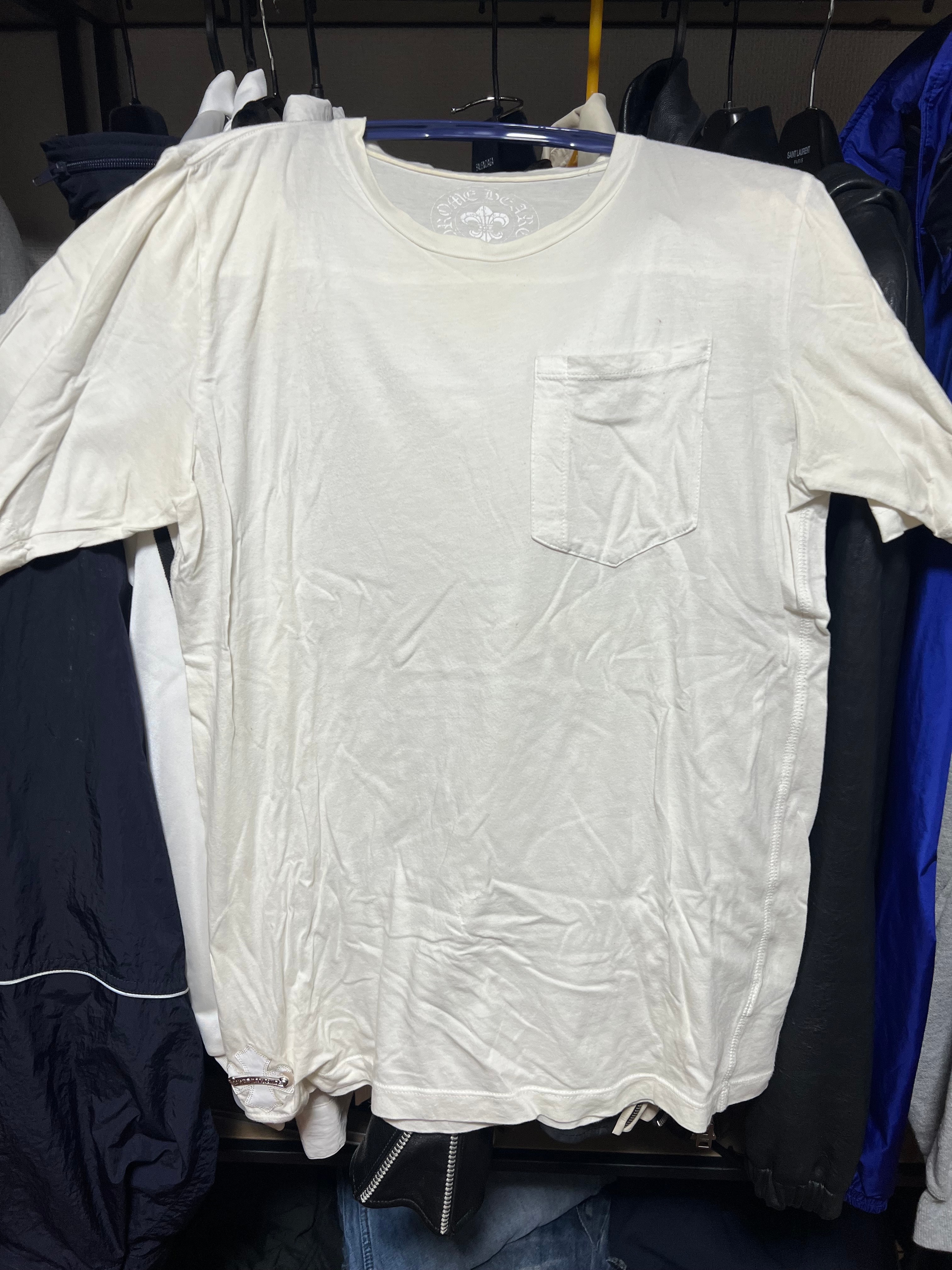 クロムハーツ クロスパッチ スクロールラベル Tシャツ