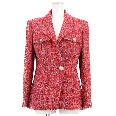 【極美品】CHANEL シャネル テーラードジャケット サイズ 40 レディース P60790 ファンシーツイード シグネチャー ロゴフェイクパールボタン 1B アウター レッド系 赤 フランス製 カール・ラガーフェルド期