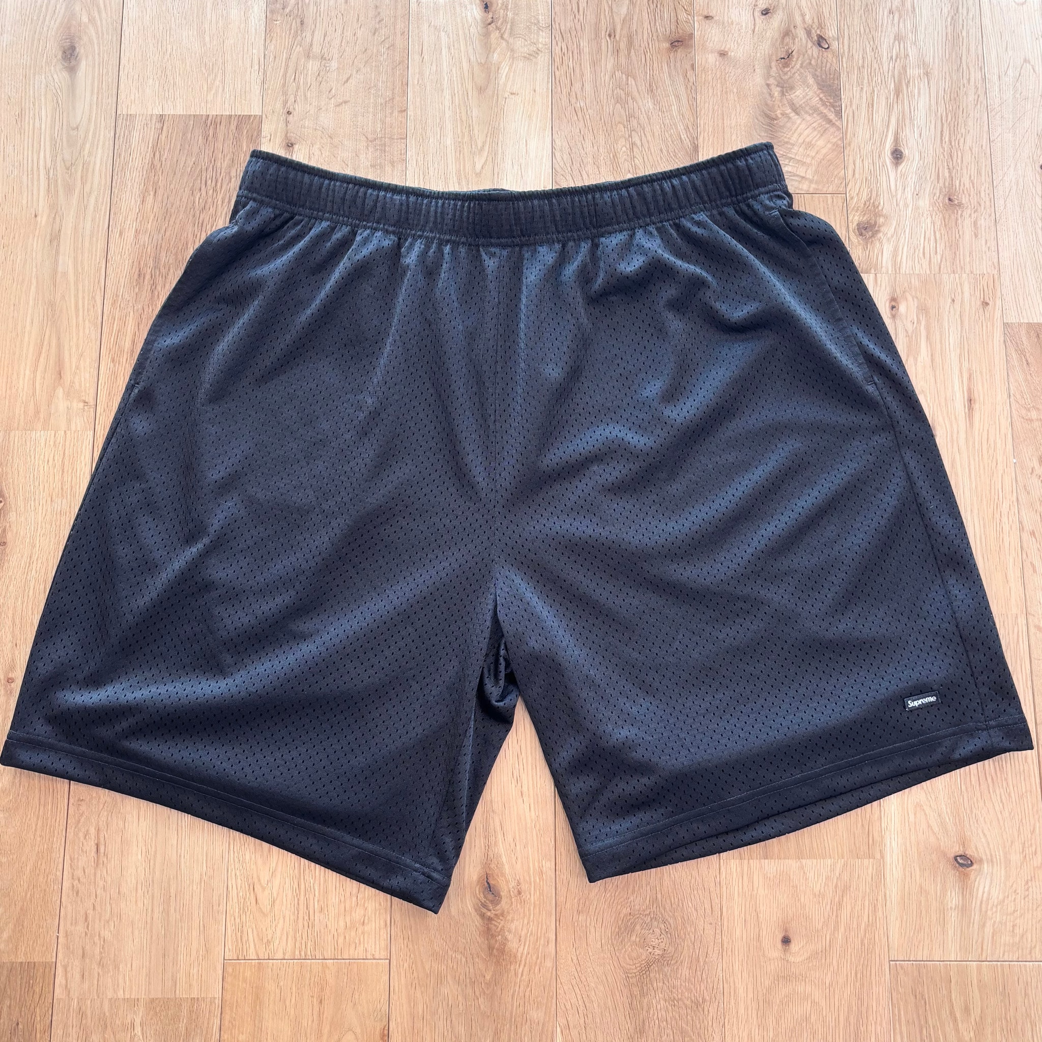 Supreme Small Box Baggy Mesh Short "Black"