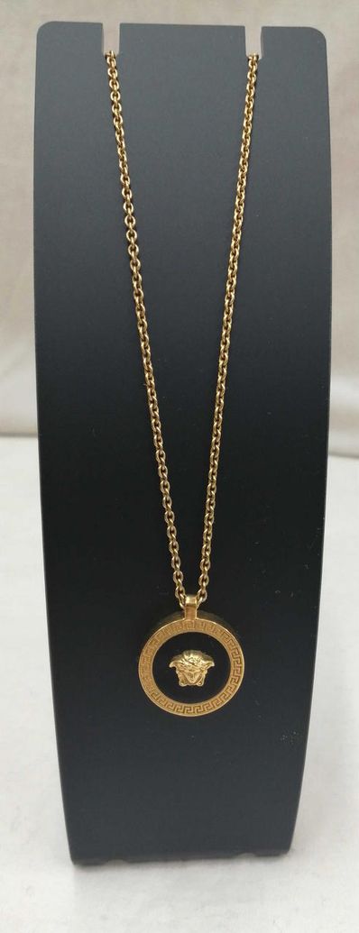 VERSACE