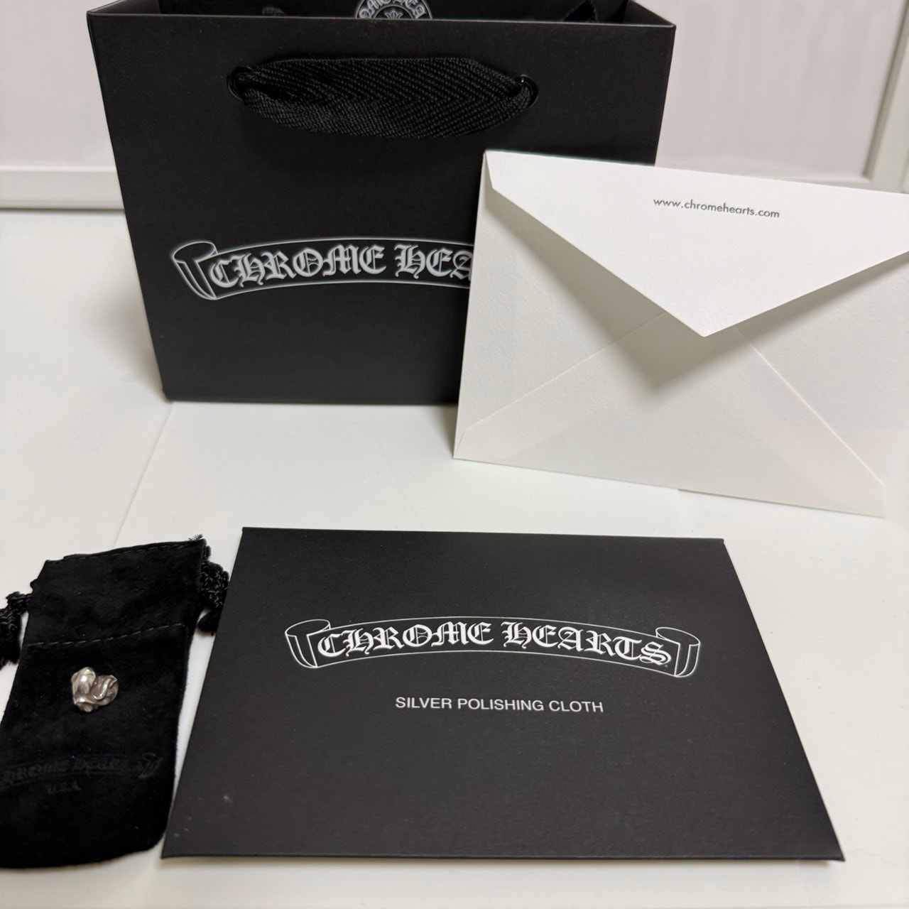 Chrome Hearts Heartstad Earrings "Silver"