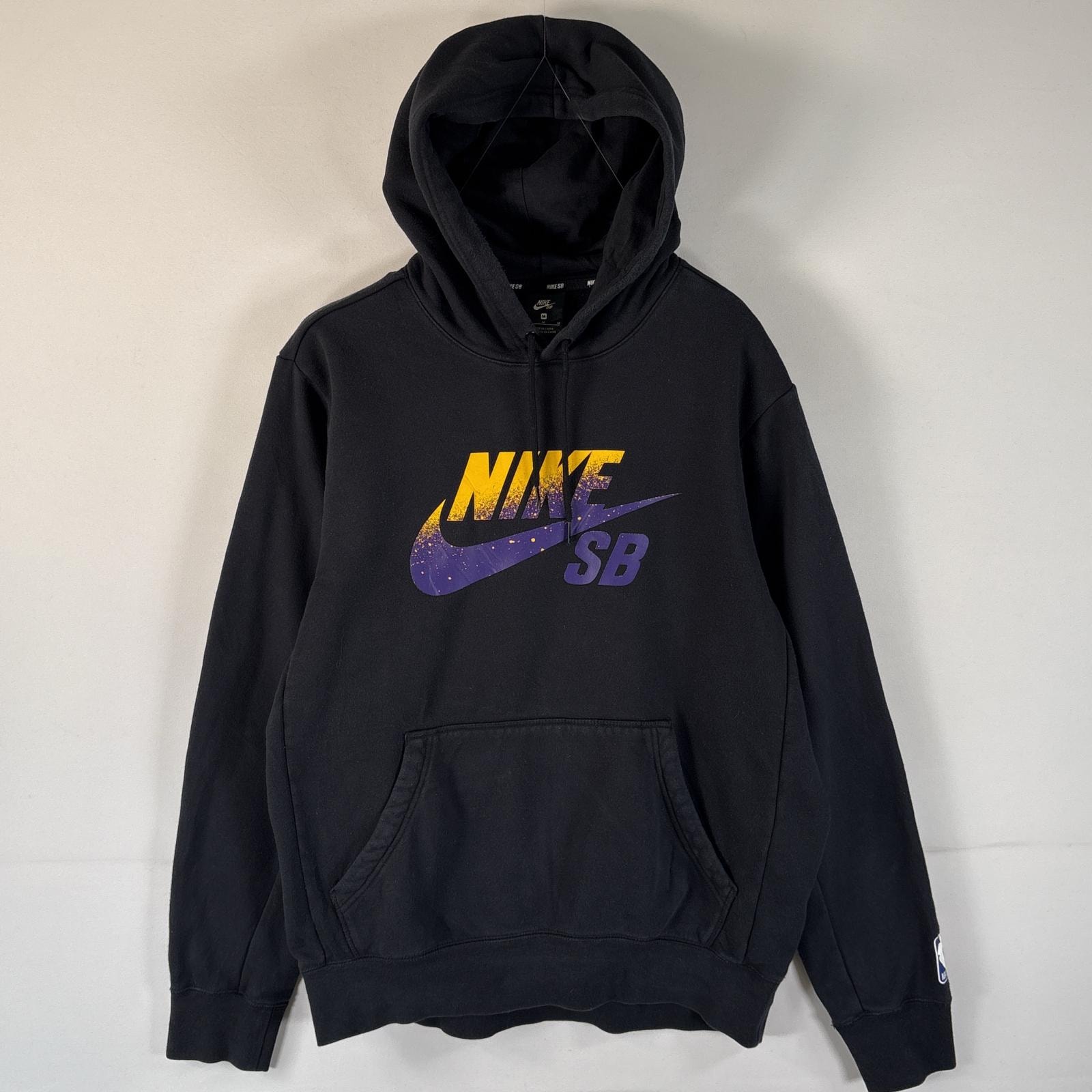 古着 ナイキエスビー NIKE SB パーカー ビッグロゴプリント NBAロゴ レイカーズ スケーター ストリート M  ブラック メンズ