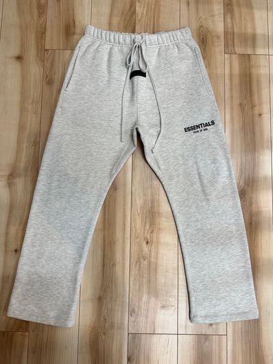 ESSENTIALS リラックスラウンジパンツ