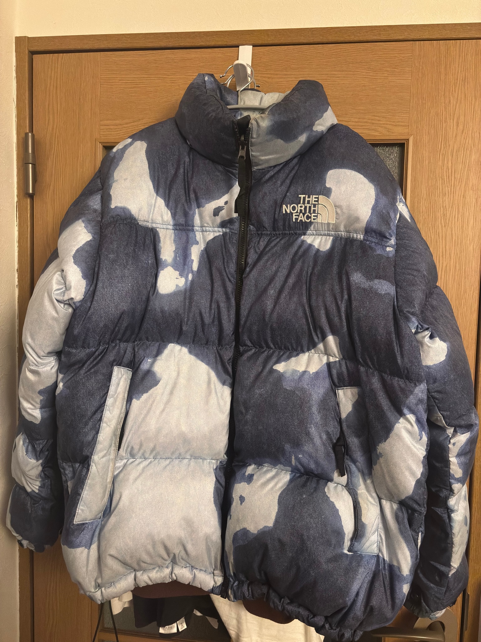 Supreme x The North Face Bleached Denim Print Nuptse Jacket "Indigo"