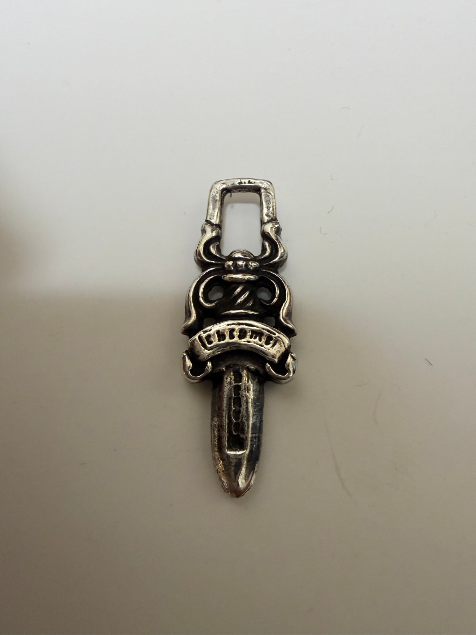 Chrome Hearts #5 Dagger Charm Zip 1 "Silver"