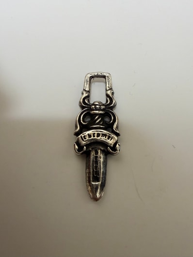 Chrome Hearts #5 Dagger Charm Zip 1 "Silver"