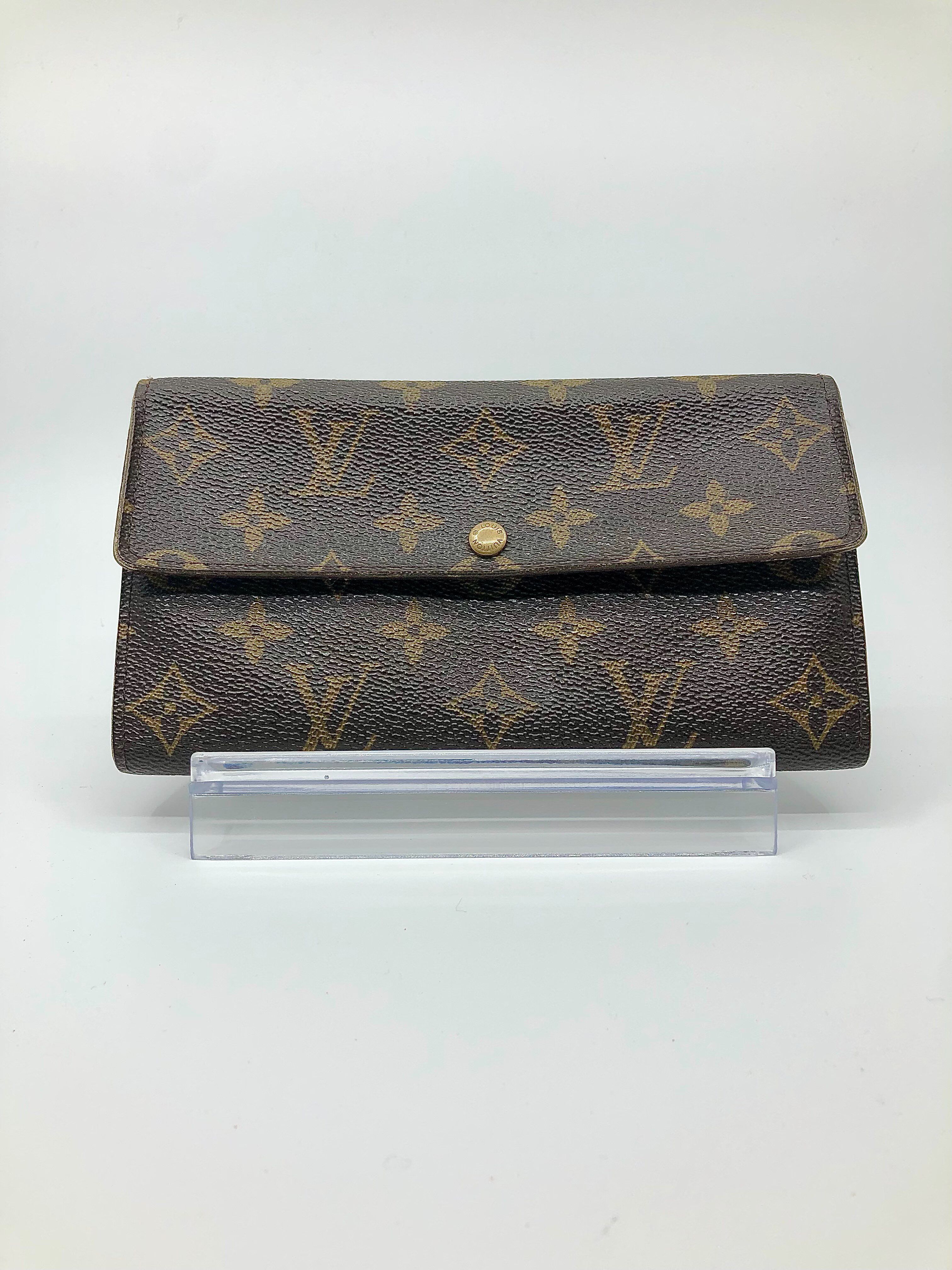 Louis Vuitton Sarah Wallet Monogram