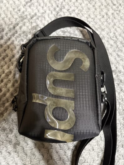 Supreme Neck Pouch 21SS "Black"