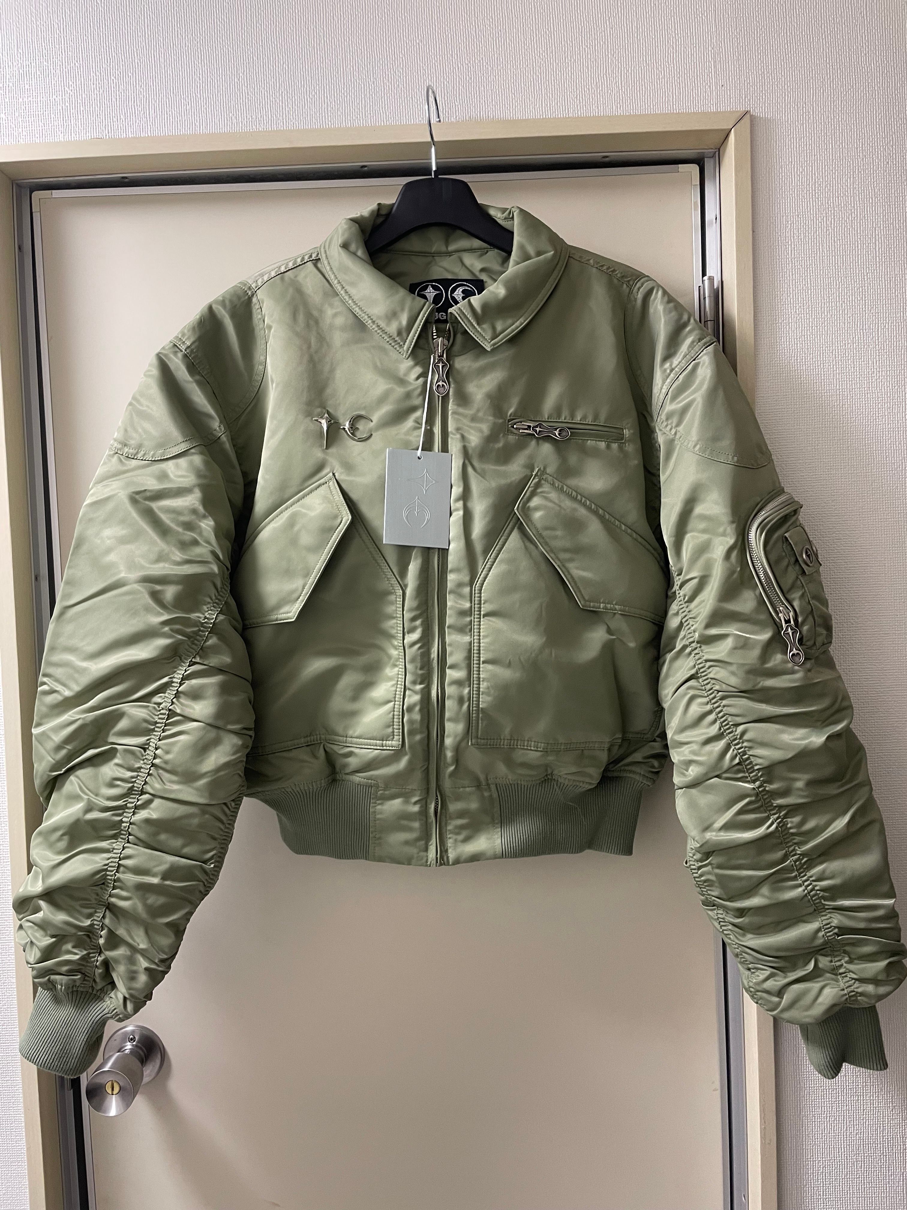 THUG CLUB a bird wants to fly high, might be hit by lightning "OLIVE"