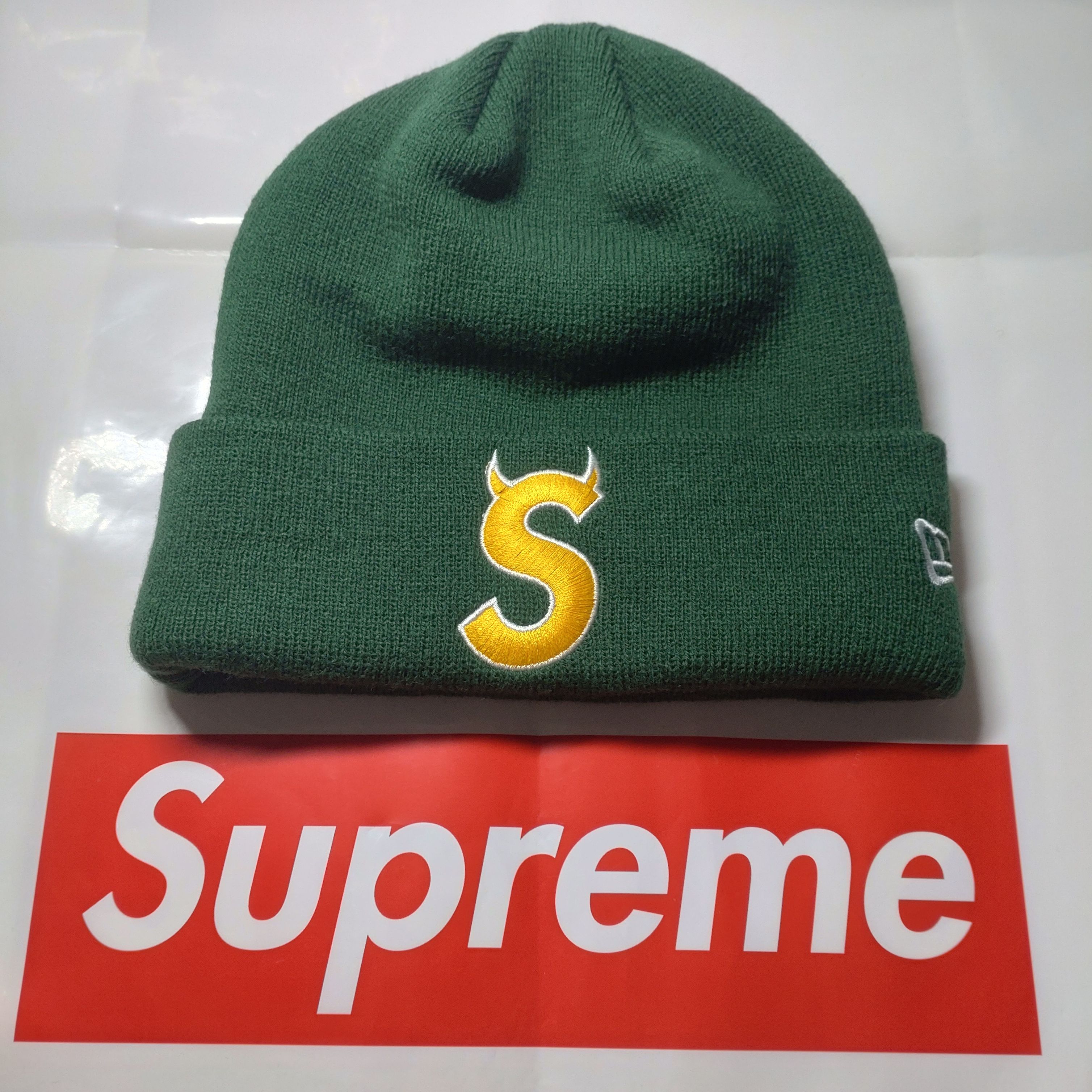 Supreme New Era S Logo Beanie "Dark Green" (22FW)