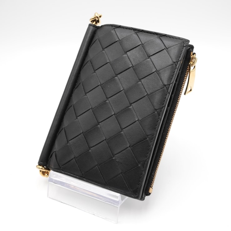 BOTTEGA VENETA(ボッテガ・ヴェネタ)ソルスティス ミディアム 二つ折りウォレット 財布 イントレチャート ブラック レザー ゴールド金具 カードケース 小銭入れ レディース【中古】