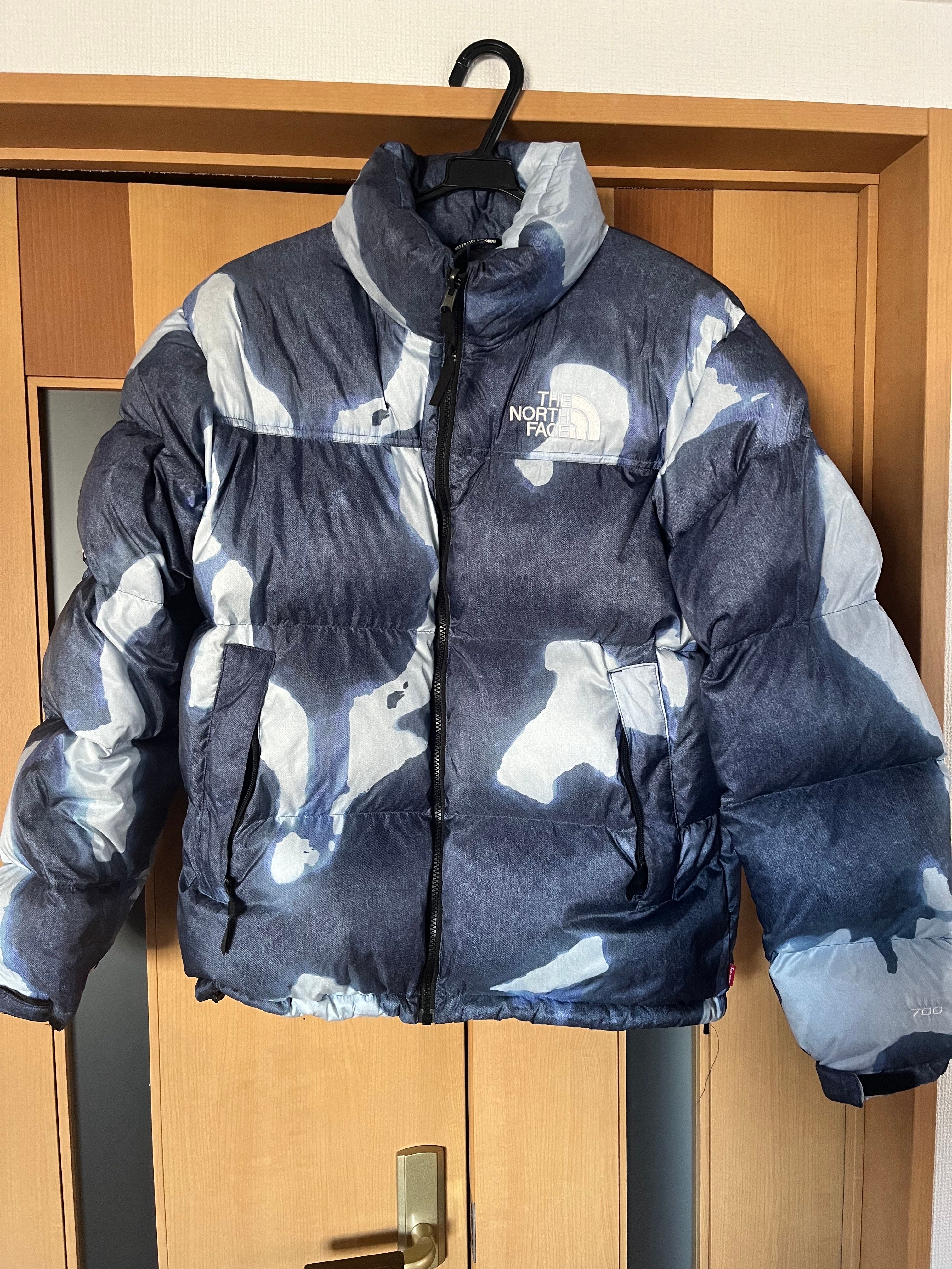Supreme x The North Face Bleached Denim Print Nuptse Jacket "Indigo"