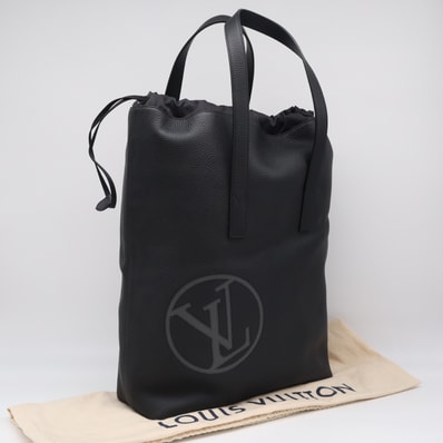 極美品 LOUIS VUITTON ルイ・ヴィトン トリヨン LVサークル カバライト M55000 トートバッグ ブラック グレー トリヨンレザー メンズ