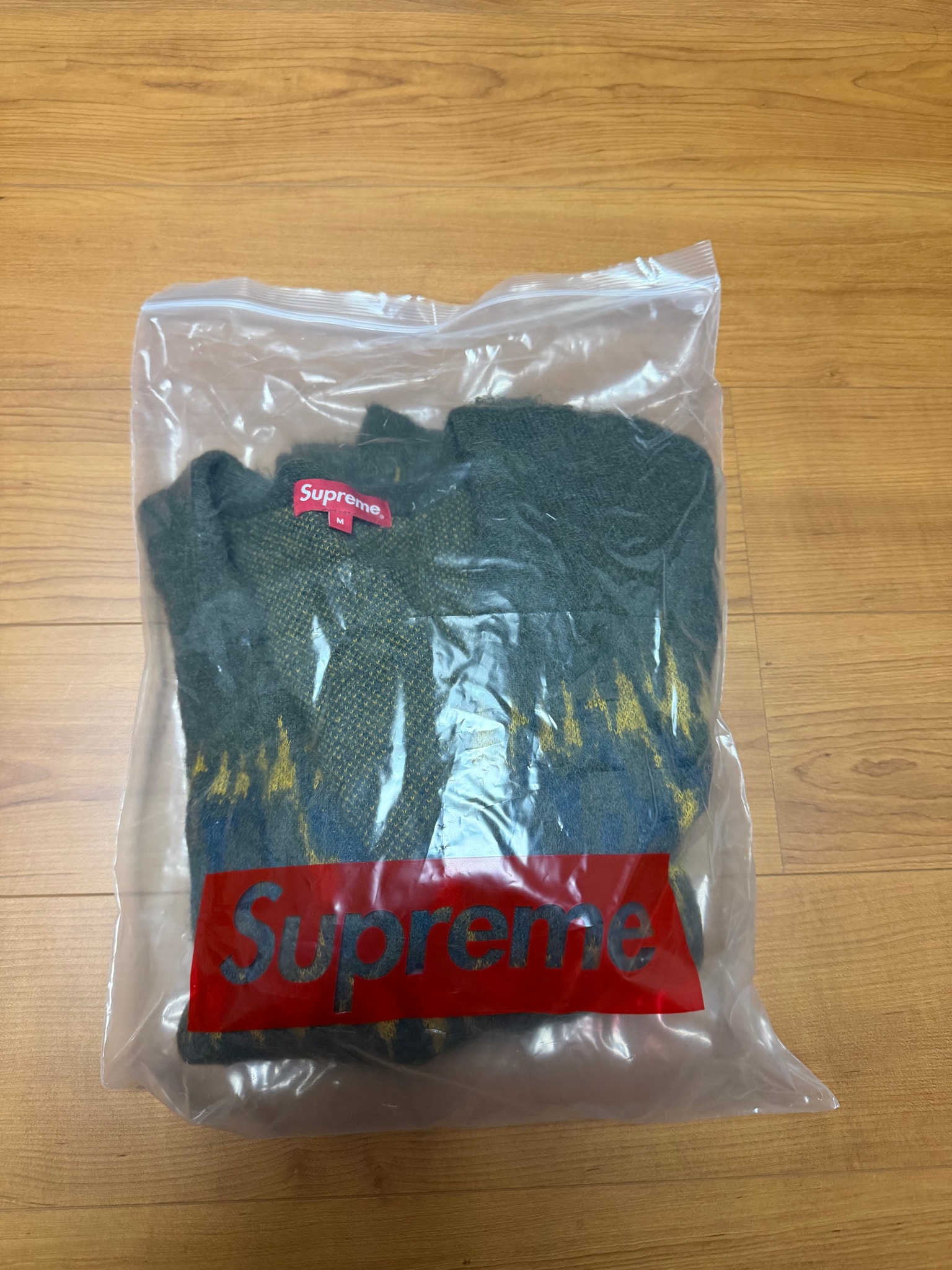 Supreme Abstract Stripe Cardigan "Olive"