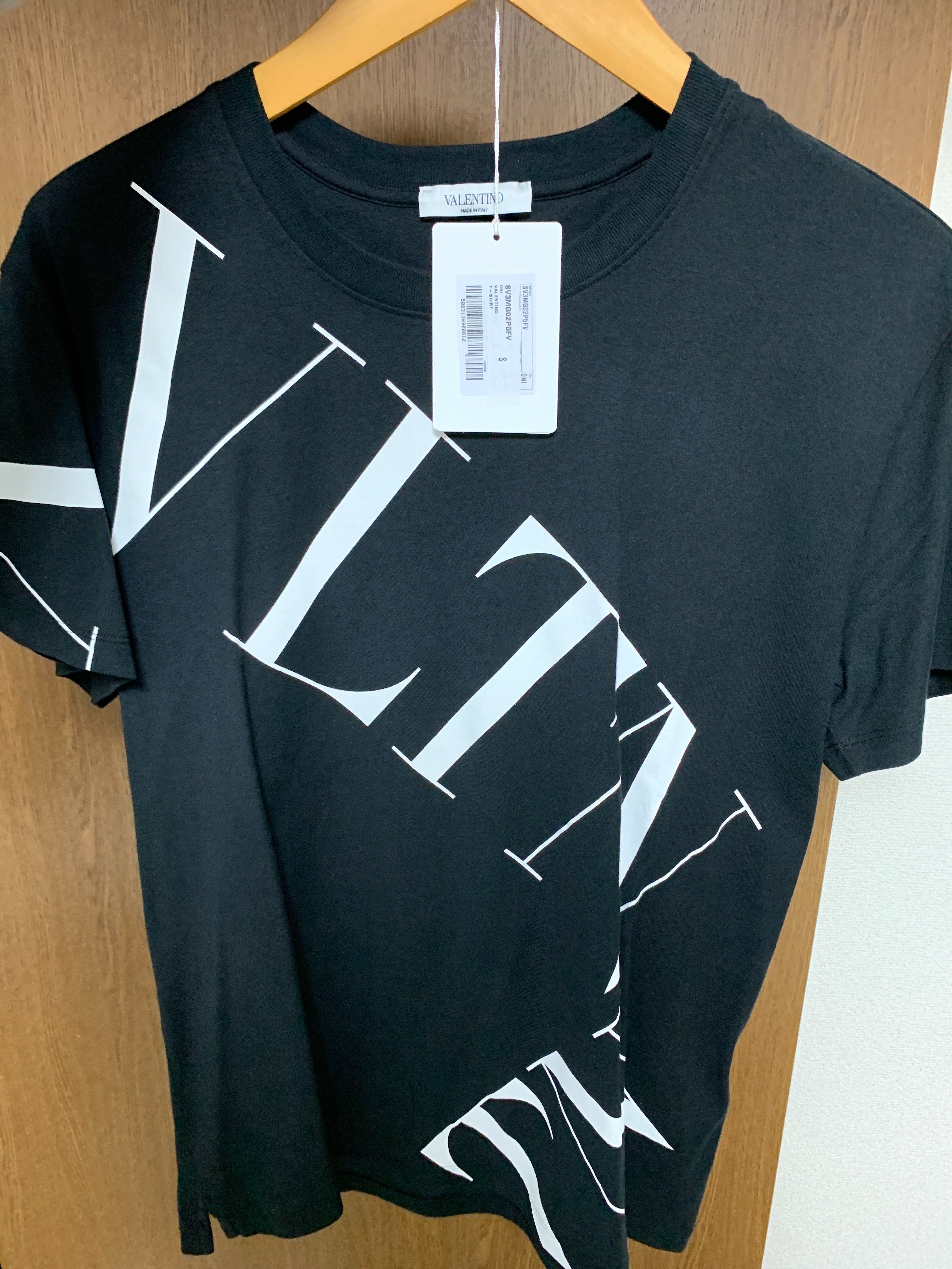 バレンティノ  Tシャツ