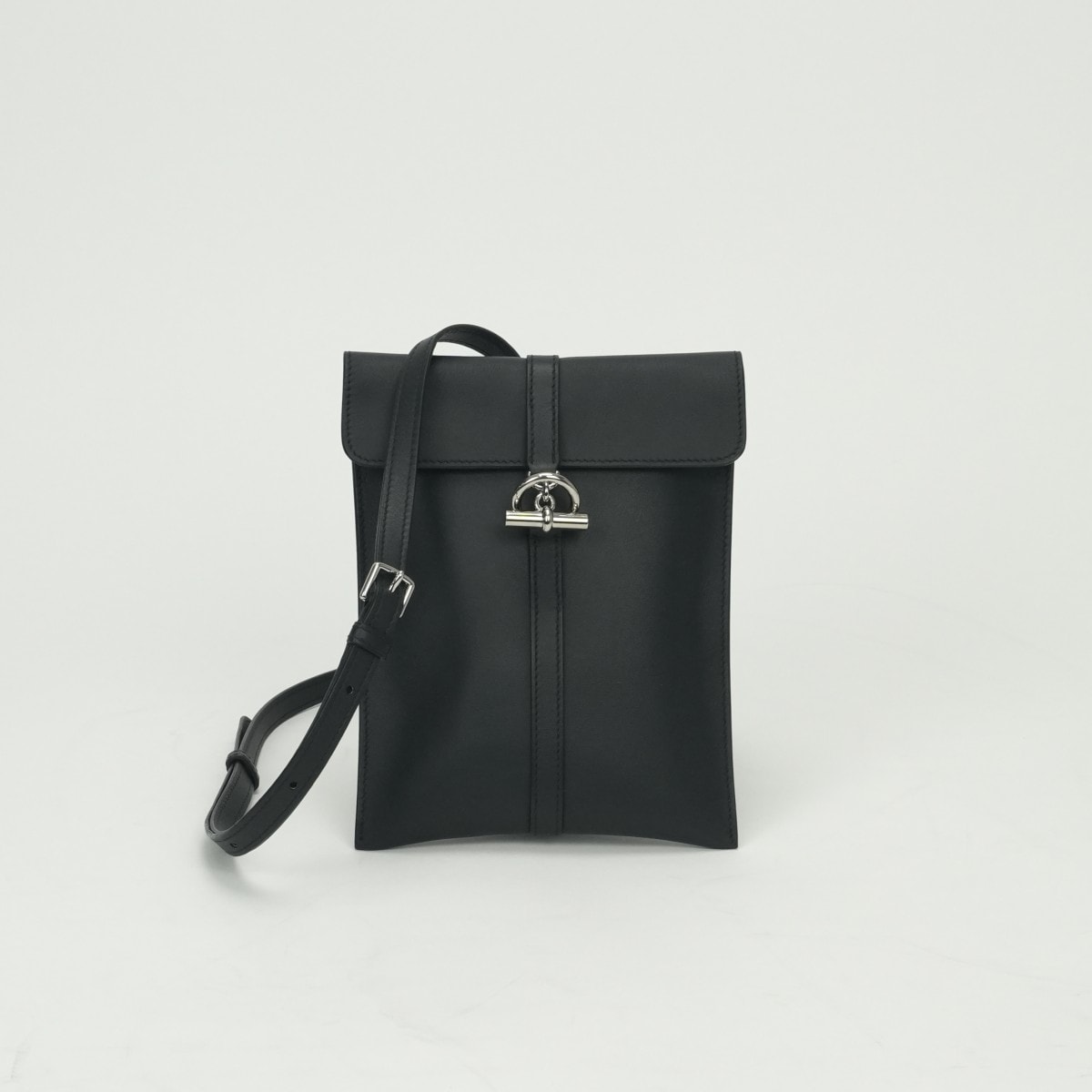 エルメス HERMES グレナン トゥーゴー バッグ ショルダーバッグ スイフト ノワール Noir ブラック Black 黒 シルバー金具 ヴォースイフト ポーチ ショルダーバッグ ポシェット 2way A (未使用に近い)】エルメス HERMES グレナン トゥーゴー バッグ