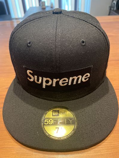 Supreme $1M Metallic Box Logo New Era® "Black"