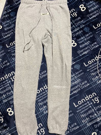 FEAR OF GOD ESSENTIALS SWEATPANT "string"